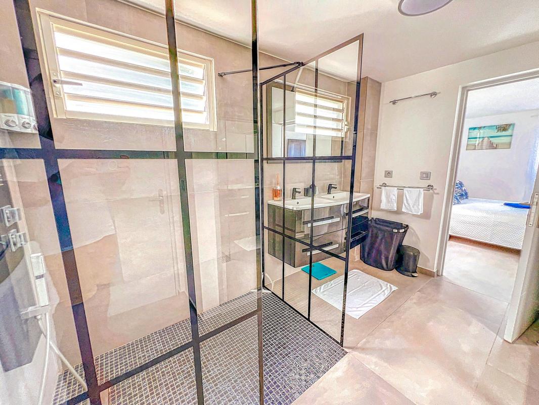 22.Location villa Mont Vernon Saint Martin - Villa Harmony - Salle de douche RDC